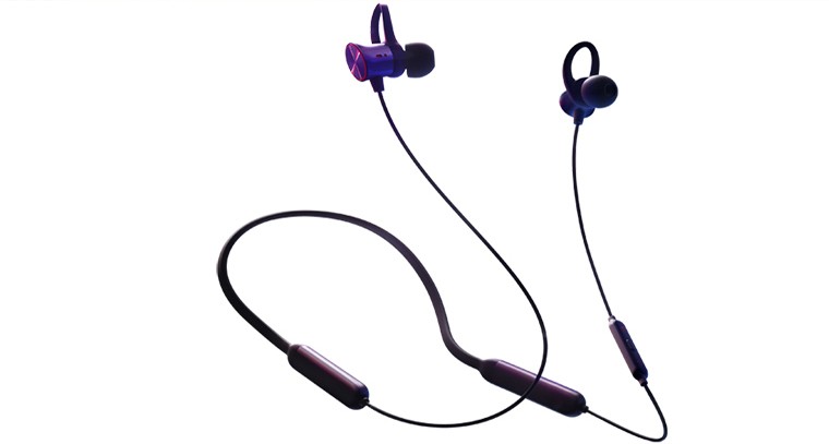 ఇయర్ ఫోన్స్ వాడేవారికి అలర్ట్
