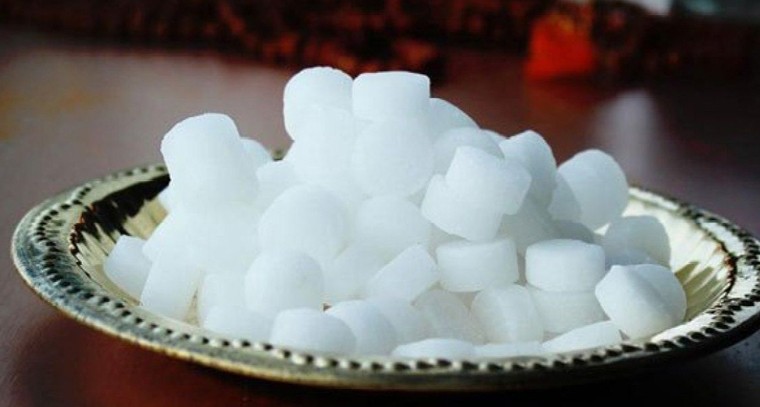 కర్పూరం వల్ల కలిగే ప్రయోజనాలు