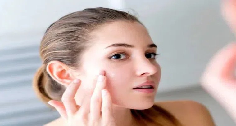 చర్మం పొడిబారుతోందా? ఇలా చేయండి
