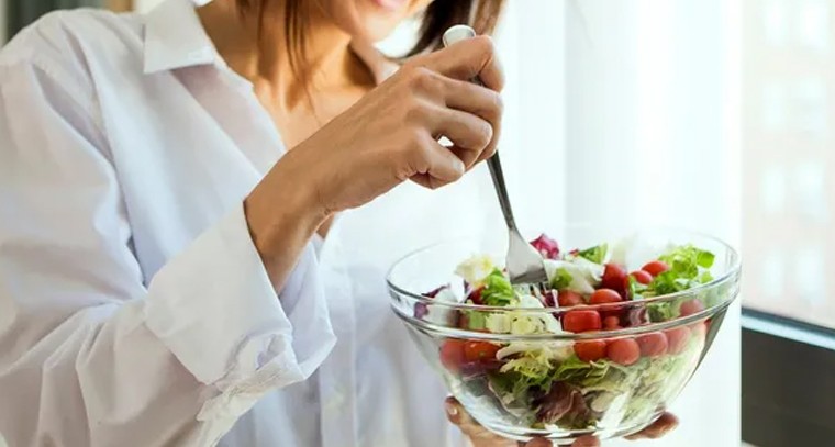 వీటిని బ్రేక్‌ఫాస్ట్‌లో తినండి.. బరువు తగ్గుతారు!
