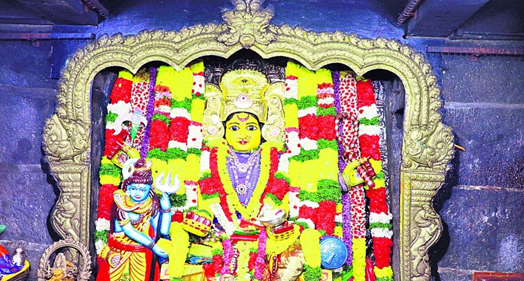 ఏడవరోజు శరన్నవరాత్రి ఉత్సవాలు
