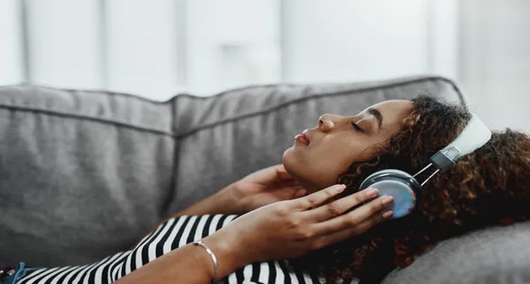 హెడ్‌ఫోన్స్ ఎక్కువగా వినియోగిస్తున్నారా
