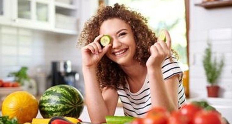 కంటిచూపును పెంచే ఆహార పదార్థాలివే
