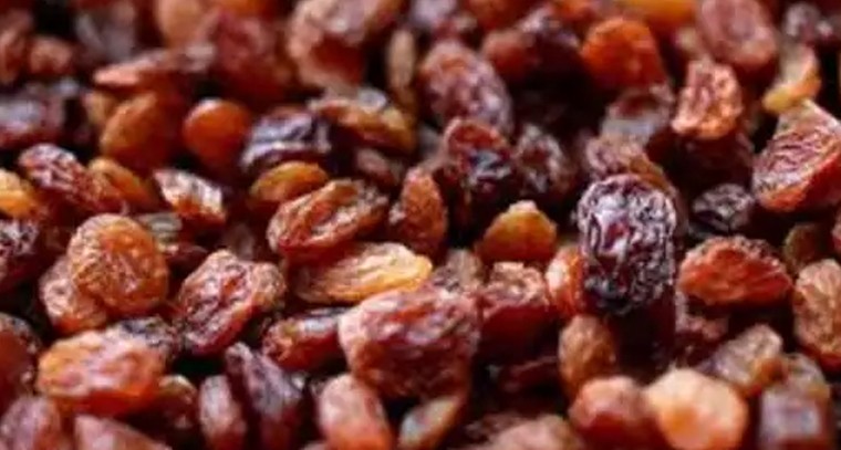 ఎండుద్రాక్షలు తినడం వల్ల ఎన్నో లాభాలు
