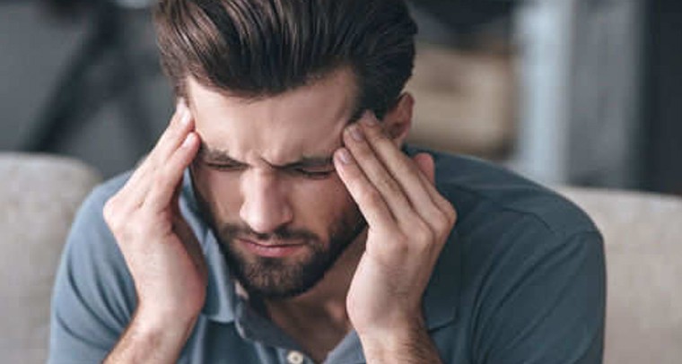 దీర్ఘకాలికంగా తలనొప్పి వేధిస్తోందా?

