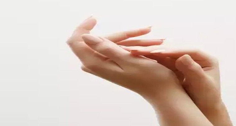 చర్మం మృదువుగా మారాలంటే ఇలా చేయండి
