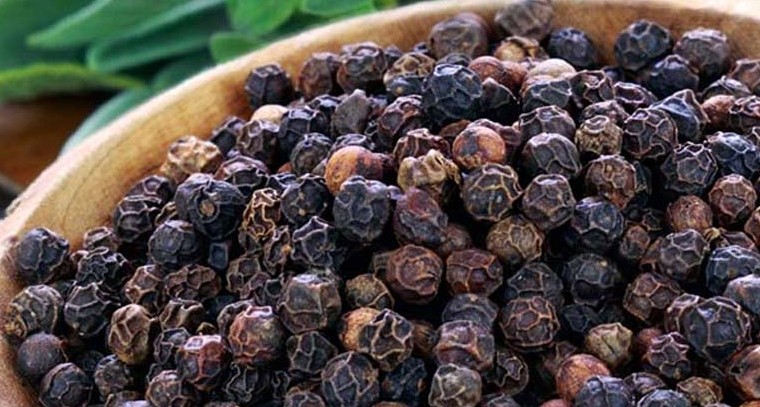 నల్ల మిరియాలతో ఆ వ్యాధులు దూరం
