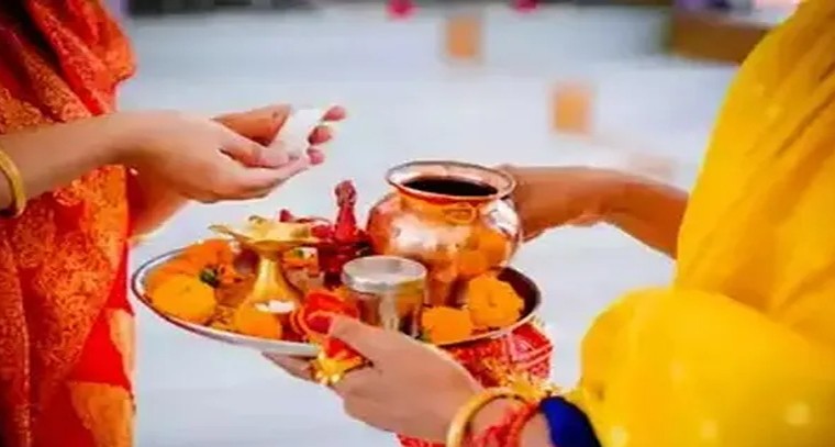 గుడిలో పూజ చేసి వచ్చేటపుడు చేయకూడని పనులు తెలుసా?
