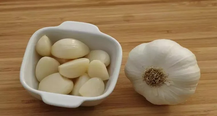 చలికాలంలో వెల్లుల్లి తింటే ఎన్ని ప్రయోజనాలో
