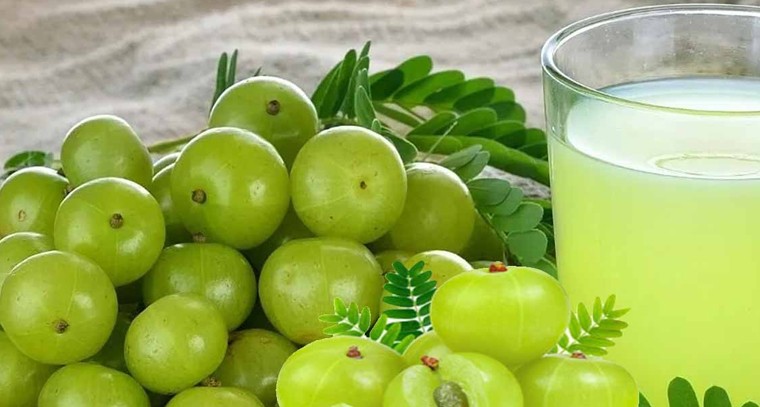 ఉసిరితో చర్మం నిగనిగలాడేలా చేసుకోండిలా
