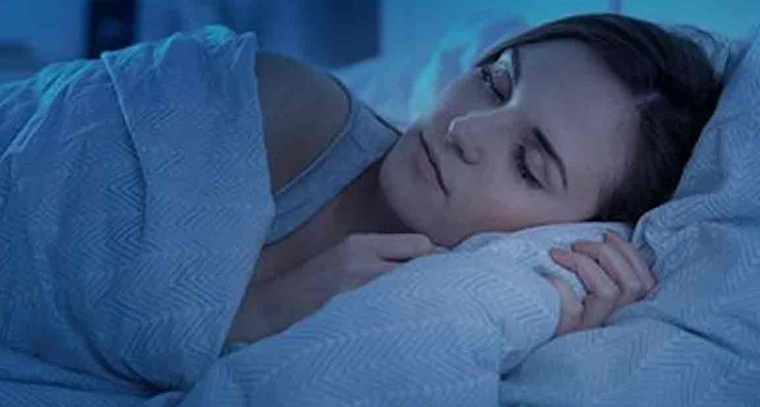 తక్కువ నిద్రపోతే ఏమవుతుందో తెలుసా?