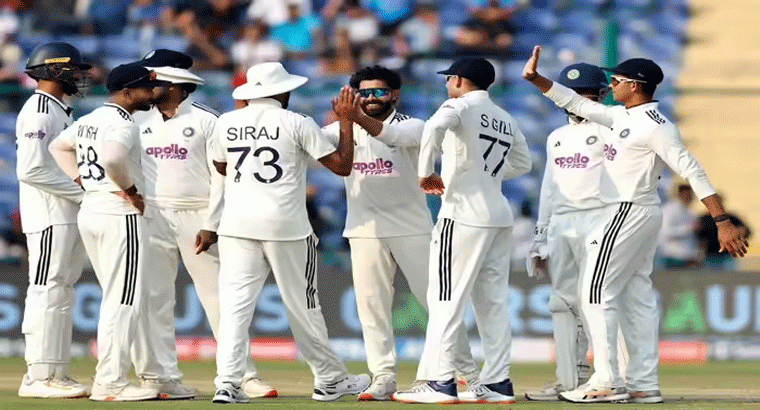 పోరాడుతున్న వెస్టిండీస్ బ్యాటర్లు..రెండో రోజు ముగిసిన ఆట