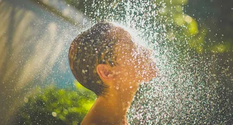 వేసవిలో పదే పదే స్నానం చేయడం మంచిదేనా.?
