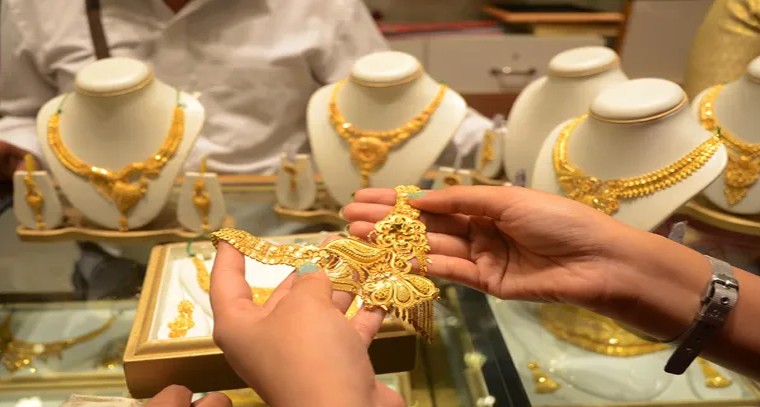 నేటి బంగారం, వెండి ధరలు ఇవే
