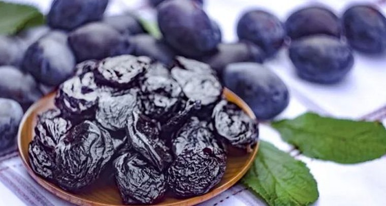 నల్ల ఎండు ద్రాక్ష వల్ల లాభాలివే
