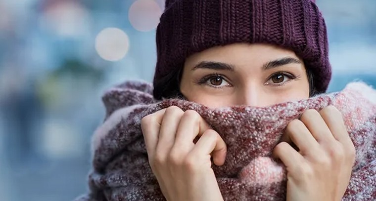 శీతాకాలంలో చర్మం పొడిబారుతోందా? ఇలా చేయండి!
