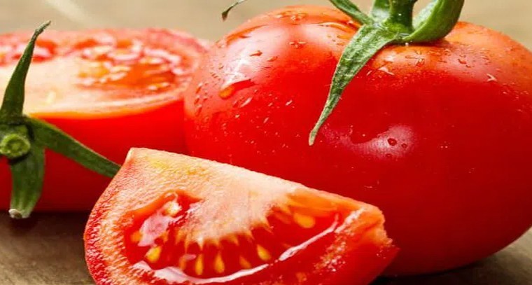 టమాటతో ముఖంపై ట్యాన్ మాయం
