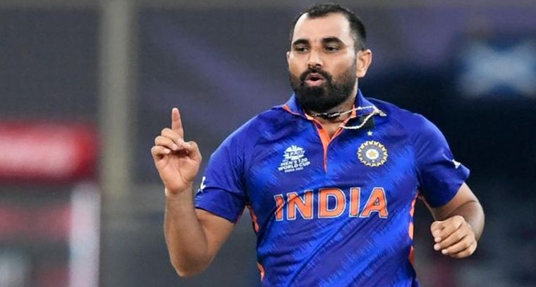 బుమ్రా స్థానంలో జట్టులో చేరిన షమీ
