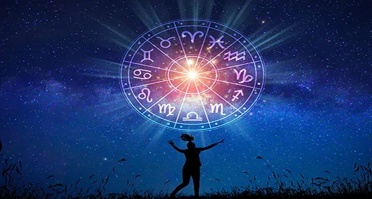 ఈ 4 రాశుల వారు అన్ని రకాలుగా దూసుకుపోతారు
