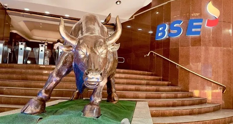 లాభాలతో స్టాక్ మార్కెట్లు ప్రారంభం