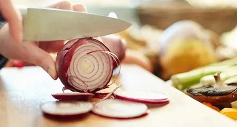 ఉల్లి అతిగా తింటే వచ్చే సమస్యలివే
