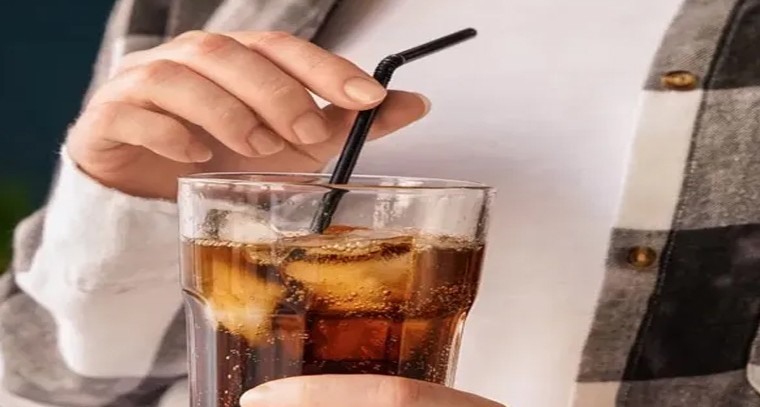 కూల్‌ డ్రింక్స్ తాగితే క్యాన్సర్ వస్తుందా..?
