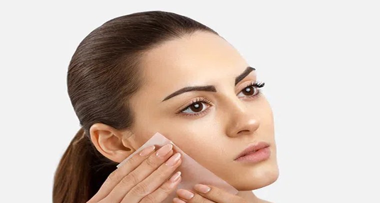 ఆయిలీ స్కిన్ సమస్యకు చెక్ పెట్టండిలా
