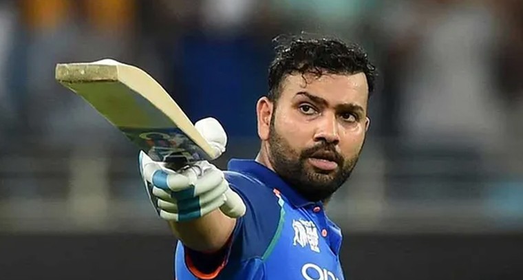 హిట్ మ్యాన్ ఖాతాలో మరో రికార్డ్
