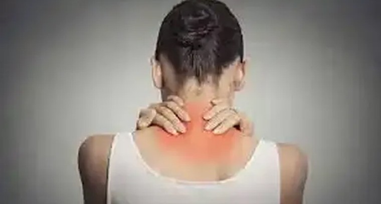 నిద్రలో మెడ పట్టేస్తుందా.. ఈ సూచనలు పాటించండి
