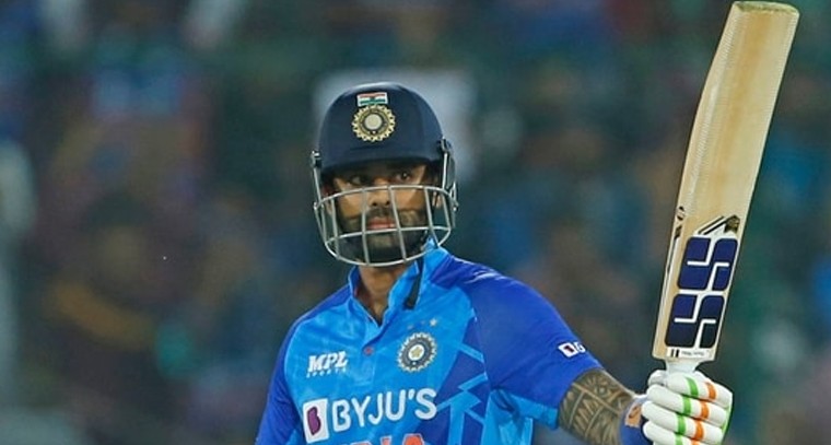సూర్యకుమార్ ఖాతాలో మరో రికార్డు!