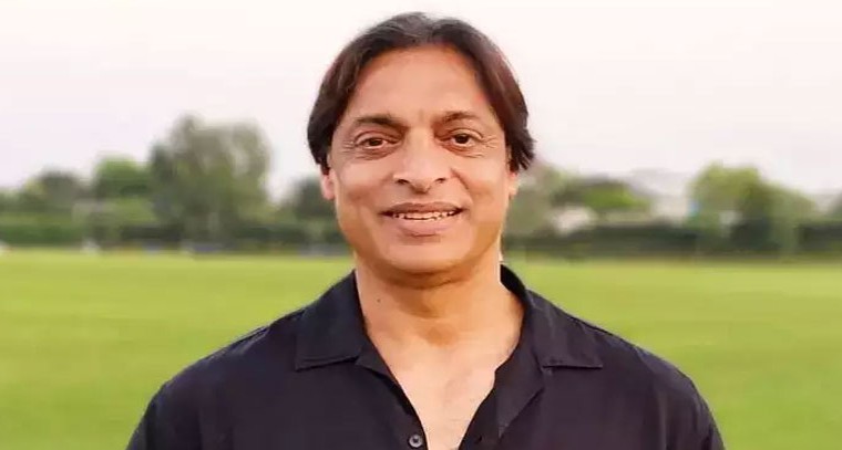 పాక్‌ను వర్షమే కాపాడింది: షోయబ్
