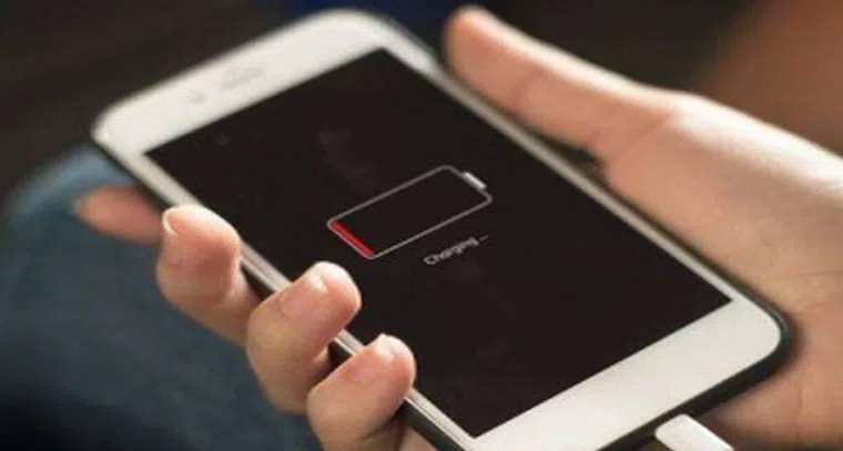 మీ ఫోన్ ఛార్జ్ ఇలా చేస్తే సేఫ్
