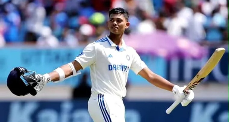 ఆర్సీబీకి షాక్.. ఆల్ రౌండర్ దూరం
