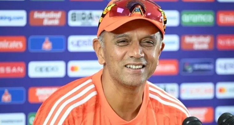 పిచ్‌ ఎలా స్పందిస్తుందో అంచనా వేయడం కష్టమే : ద్రవిడ్
