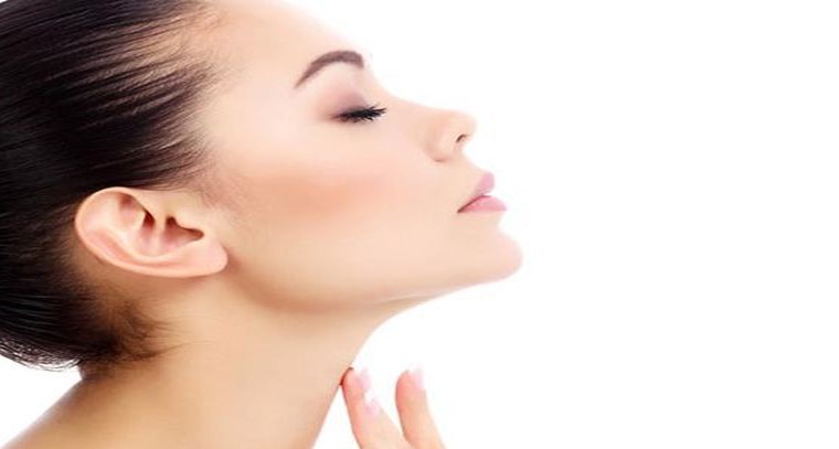 మెడ చుట్టూ నల్లబడుతోందా? ఇలా చేయండి
