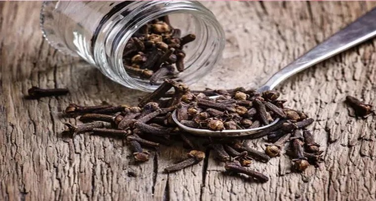 ఖాళీ కడుపుతో వీటిని తింటున్నారా?
