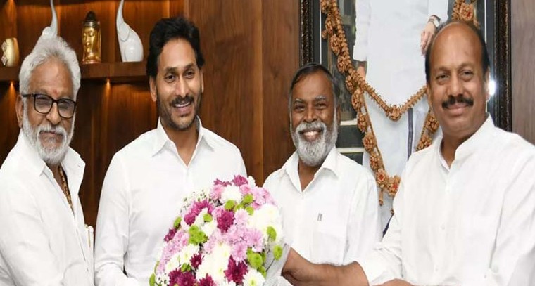 బ్లడ్ షుగర్‌ను ఇలా కంట్రోల్ చేయండి
