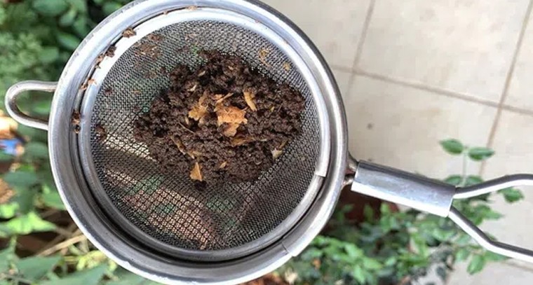 టీ పొడితో మీ అద్దాలు మెరిపించండిలా
