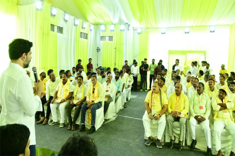 జులై 2 నుంచి ప్రభుత్వ విజయాలను ఇంటింటికీ తీసుకెళ్లాలని కేడర్‌కు లోకేశ్‌ పిలుపు