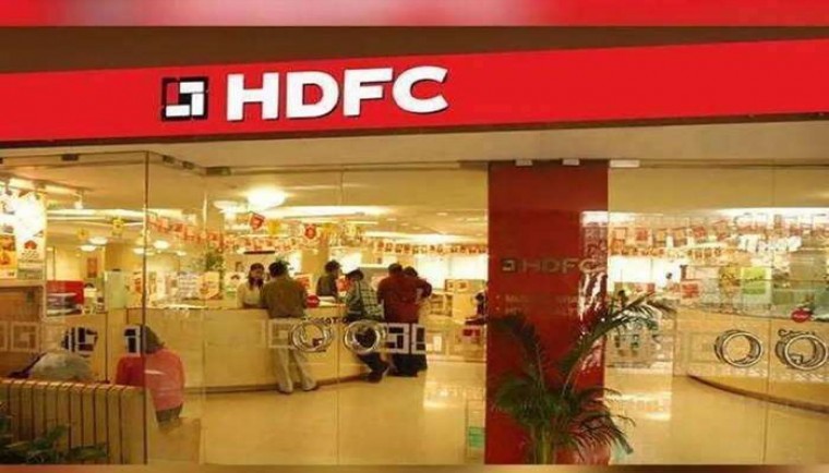 నెల వ్యవధిలోనే నాలుగుసార్లు బాదిన  హెచ్‌డీఎఫ్‌సీ