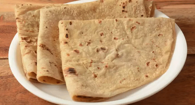 వీళ్లు పొరపాటున కూడా చపాతీలు తినకూడదు.. ఆరోగ్యానికి ఎంత ప్రమాదమో తెలుసా