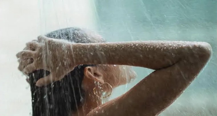 రాత్రి స్నానం చేయడం వల్ల కలిగే ఆరోగ్య ప్రయోజనాలు 
