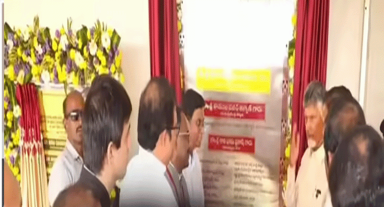 కథలు చెప్పొద్దంటూ..స్వచ్ఛాంధ్ర కార్పొరేషన్ ఛైర్మన్ పట్టాభికి చంద్రబాబు క్లాస్