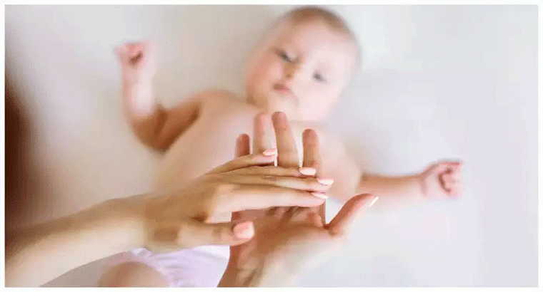 మార్కెట్లో కొనే బేబిఆయిల్స్ బదులు.. ఇంట్లోనే తయారుచేసిన ఈ ఆయిల్ పిల్లలకి వాడితే చాలా మంచిది