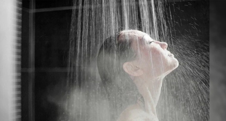 వేసవిలో వేడి నీటి తో స్నానం చేస్తే...!
