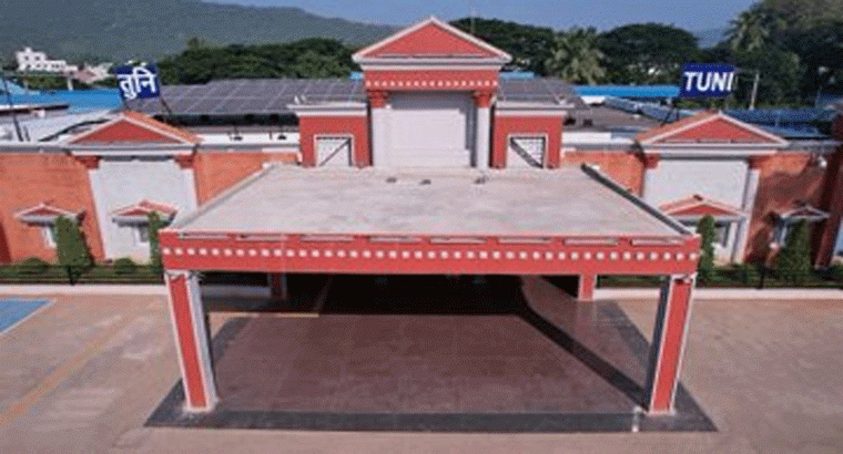 కాకినాడ జిల్లా తుని రైల్వే స్టేషన్‌ కొత్త శోభ.. ఎయిర్‌పోర్టు రేంజులో