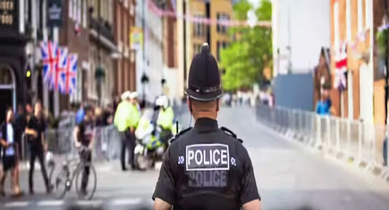 చనిపోయిన వ్యక్తి 'ఆధార్' ఏమవుతుంది? క్లోజ్ చేయాలా.. రూల్స్ ఏం చెబుతున్నాయ్