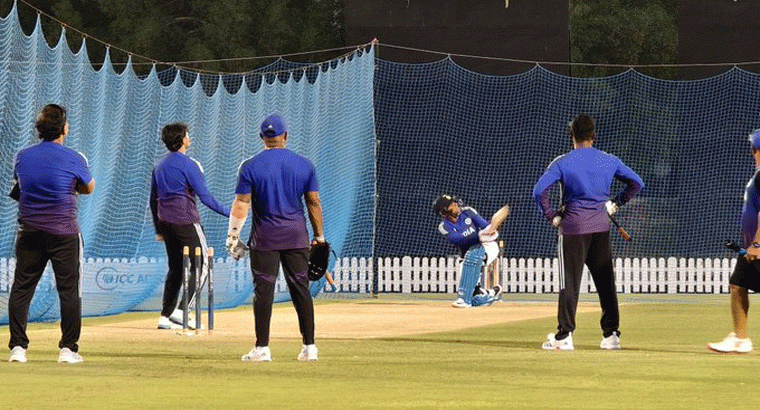 పాక్‌తో హై ఓల్టేజ్ మ్యాచ్.. ఆ బౌలర్‌ బౌలింగ్‌లో గిల్ ఫుల్లు ప్రాక్టీస్