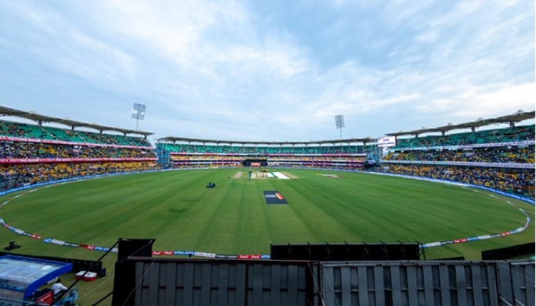 టాస్ గెలిచి బౌలింగ్ ఎంచుకొన్న దక్షిణాఫ్రికా
