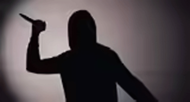 ఆరేళ్ల క్రితం స్కూల్ టీచర్ మందలింపు,,,,అప్పటి నుంచి టీచర్‌పై దాడికి యత్నం